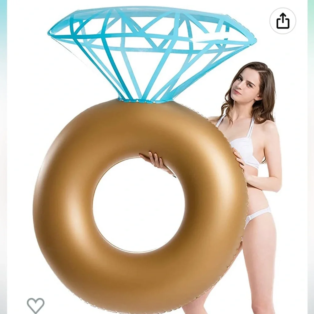 Diamond ring pool float - Picture 3 of 3